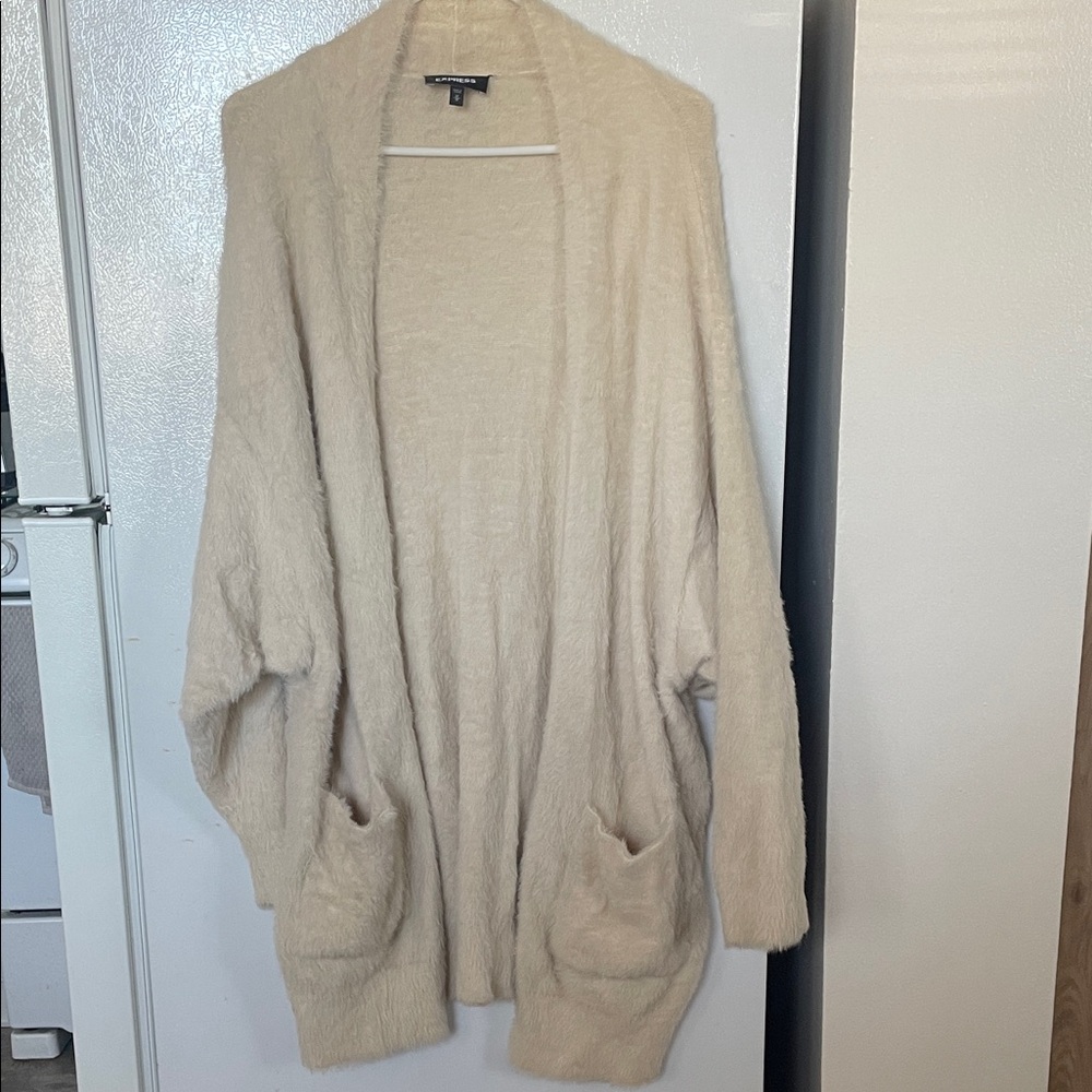 Express Medium Oversized 100% Nylon Soft Open-Front Beige Cream Cardigan Pockets